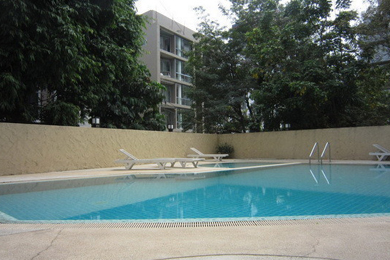 Nagara-Mansion-pool